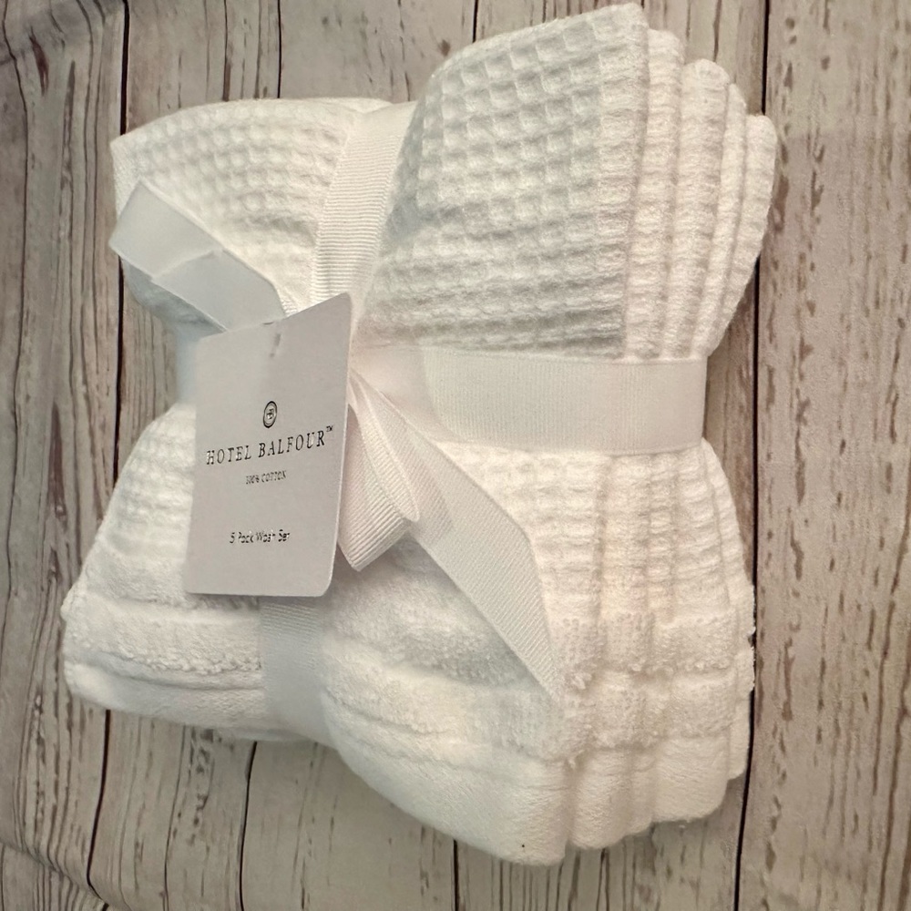 🎁9 PC Hotel Balfour Oversized Bath Towel Set- Cotton- White Waffle Texture - Picture 9 of 9